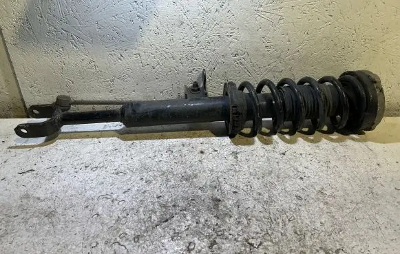 BMW 6 F12 F13 Front shock absorber/damper