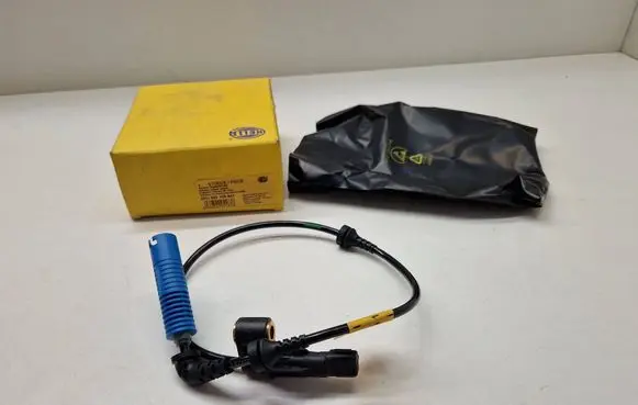 BMW 3 E46 ABS brake wheel speed sensor 34526752682 6PU009106