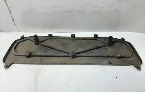 Volkswagen Tiguan Front bumper skid plate/under tray 5N0805915