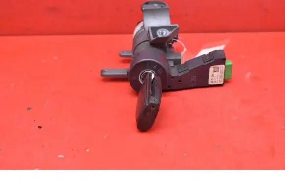 Volvo S60 Ignition lock 8626324