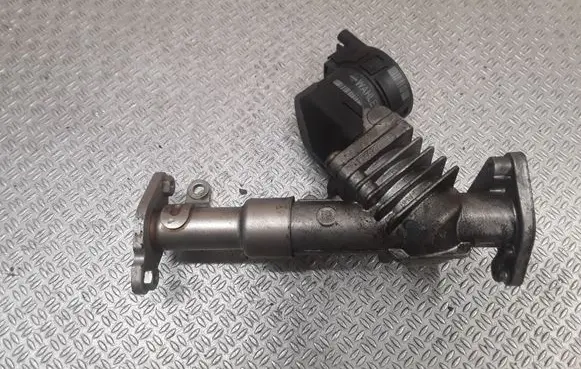 BMW 3 E90 E91 EGR valve 7563241