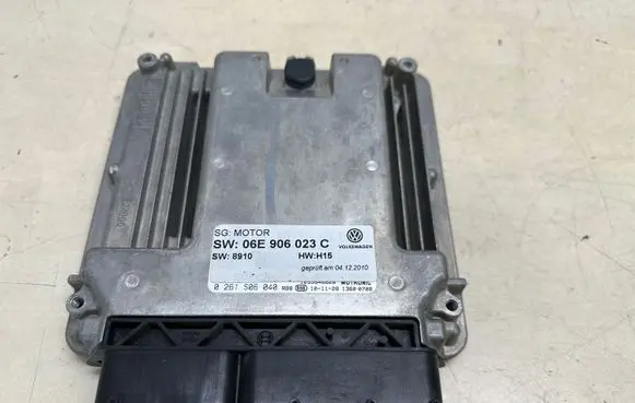 Volkswagen Touareg II Engine control unit/module 06E906023C 0251S06040