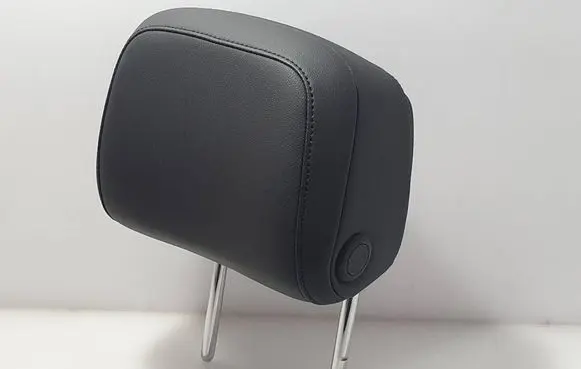 Volkswagen PASSAT B8 Front seat headrest