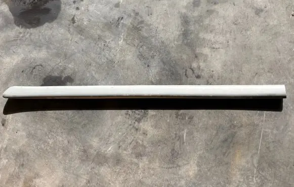 Mercedes-Benz Vito Viano W638 Rear fender molding trim A6386983332 A6386983432 M78102