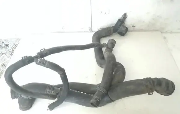 Volkswagen Golf V Engine coolant pipe/hose 1k0121049am