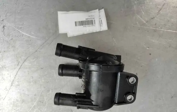 Volvo XC60 Engine coolant pipe/hose 32222259