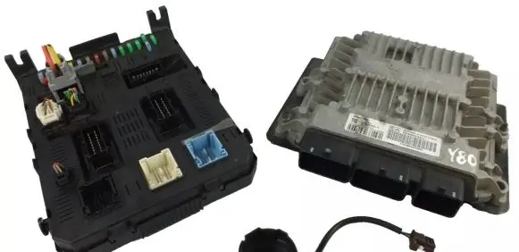 Engine ECU kit and lock set