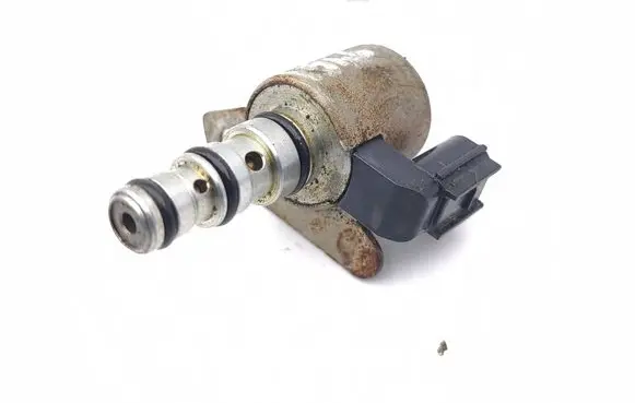 Honda CR-V Camshaft vanos timing valve