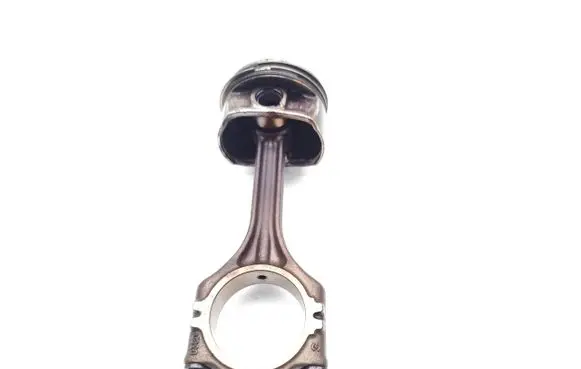 Volkswagen Golf VI Piston with connecting rod CAVD