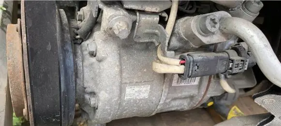 Mercedes-Benz A W176 Air conditioning (A/C) compressor (pump)