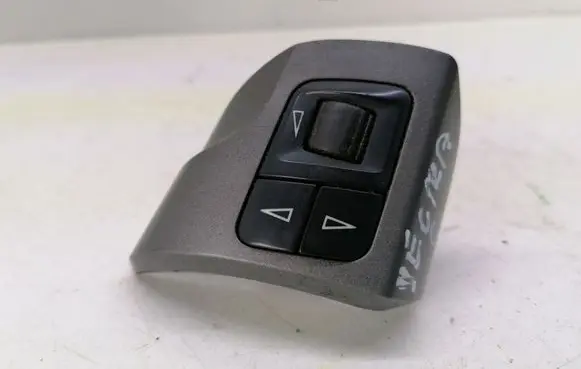 Opel Vectra C Steering wheel buttons/switches 440768813 13208858