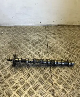 Mercedes-Benz Sprinter W901 W902 W903 W904 Camshaft 0510101 R611