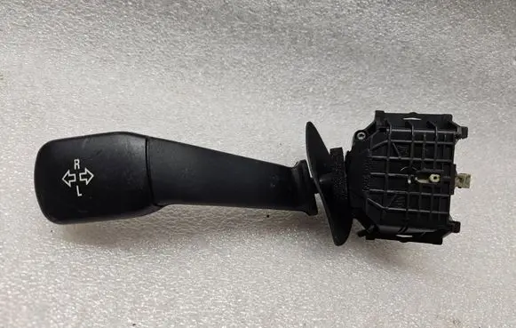 BMW 5 E39 Indicator stalk 011004