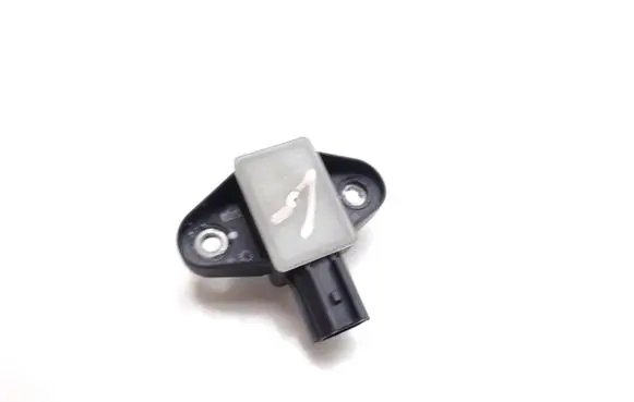 Volkswagen PASSAT B7 Airbag deployment crash/impact sensor 18080303 11387564KT