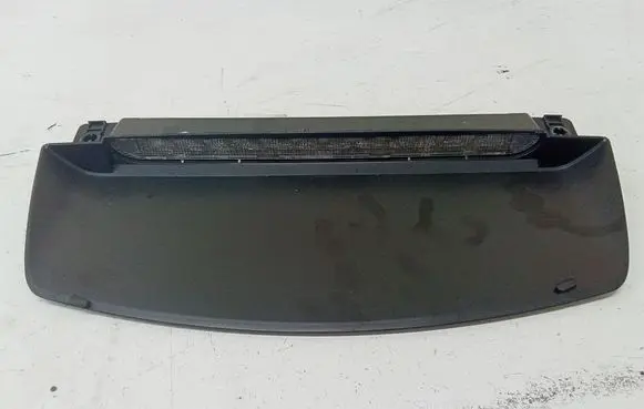 Nissan Primera Third/center stoplight 270282