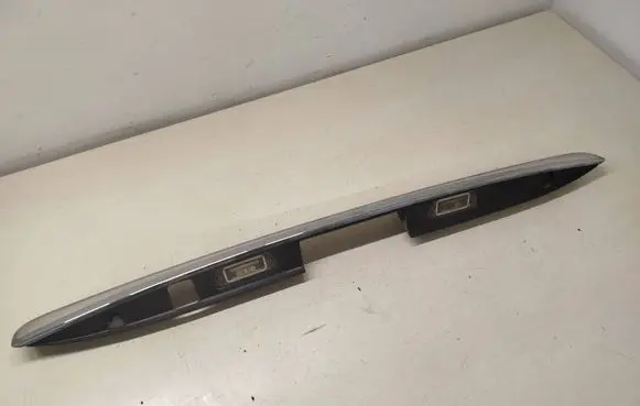 Mercedes-Benz GL X164 Trunk door license plate light bar A1647400993