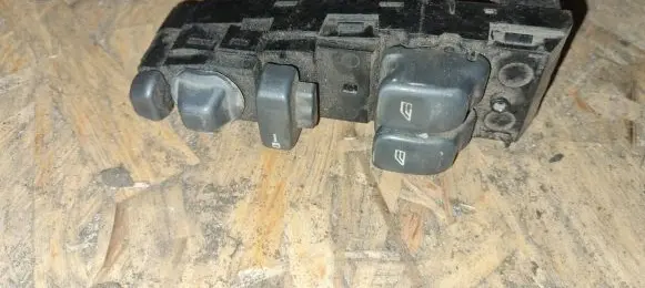 Volvo S40, V40 Electric window control switch 30889751