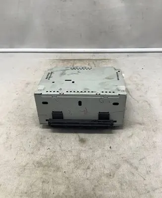 Ford Focus Radio/CD/DVD/GPS head unit 10R035513 E11035513