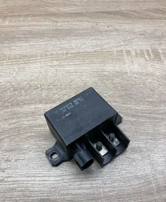 Mercedes-Benz E W211 Charging relay A0025423819