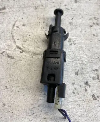 Volvo S40, V40 Brake pedal sensor switch 9146505