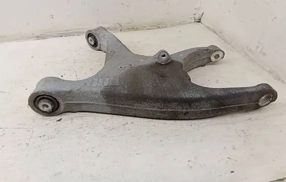 Rear upper control arm/wishbone