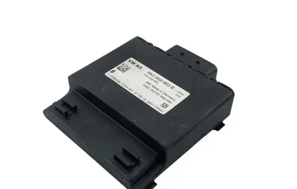 Audi A5 Sportback 8TA Voltage converter/converter module 8K0959663B 8K0959663 111004109