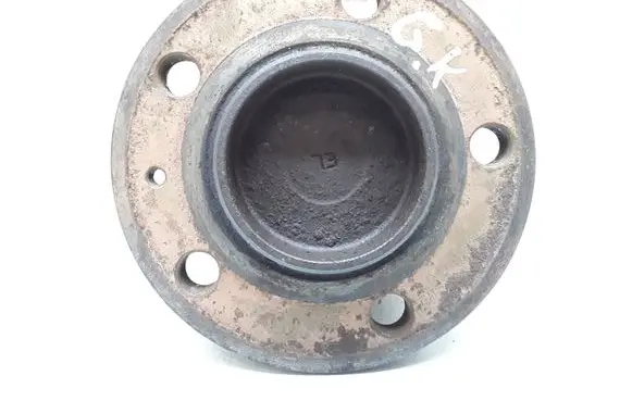 Volvo V70 Rear wheel hub