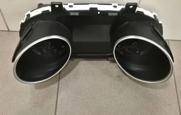 KIA Xceed Speedometer (instrument cluster) 94031J7300
