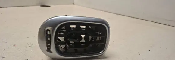Citroen C3 Dash center air vent grill 9682570377 8578007010 K89990
