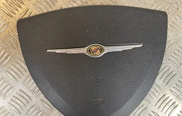 Steering wheel airbag
