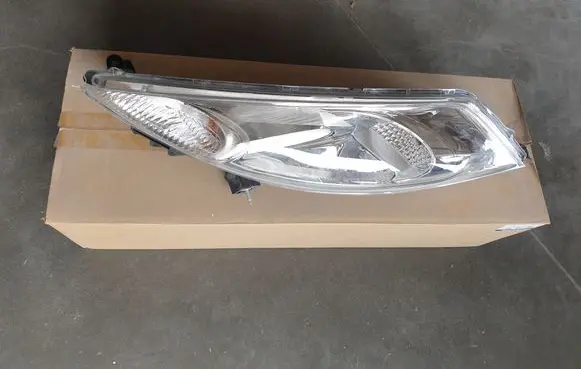 Nissan Juke I F15 Headlight/headlamp 61251KL0C 261251KL0C