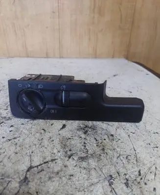Volkswagen PASSAT B4 Light switch 3A1941531A 04051301