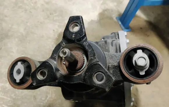 Chevrolet Camaro Rear differential 84035826
