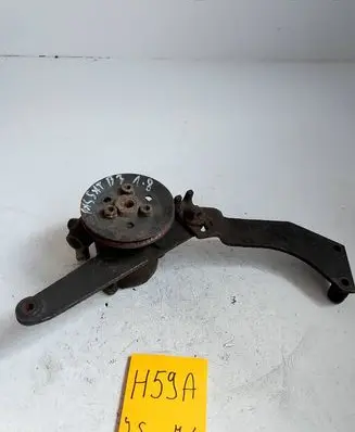 Volkswagen PASSAT B3 Power steering pump 985655