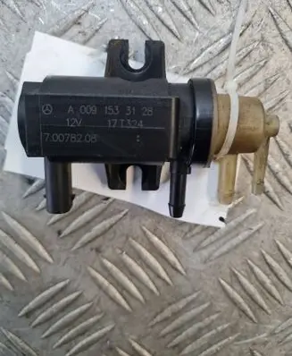 Mercedes-Benz E W212 Turbo solenoid valve A0091533128 17T324 70078208