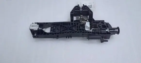 Mercedes-Benz B W246 W242 Front door exterior handle/bracket A2047602134