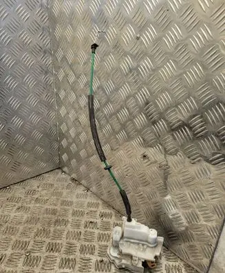 Alfa Romeo 159 Loading door lock 