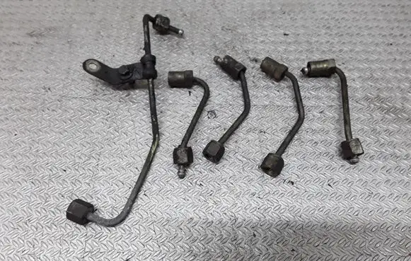 Chrysler Voyager Fuel injector supply line/pipe 