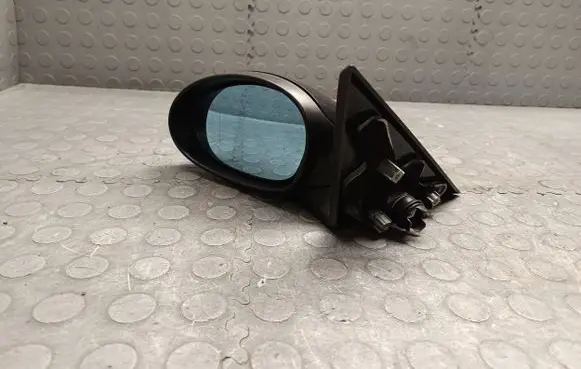 BMW 1 E82 E88 Front door electric wing mirror 