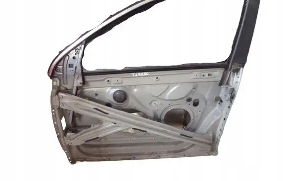 Volkswagen Jetta V Front door window/glass frame LD7X