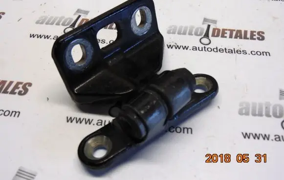 Mercedes-Benz E W211 Rear door upper hinge