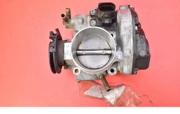 Audi A3 S3 8L Throttle body valve 06A133066G