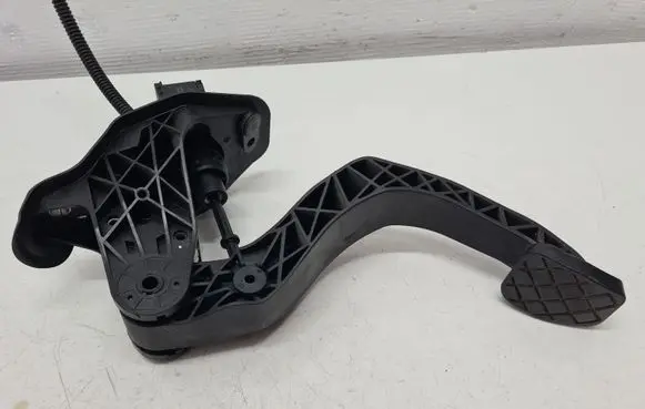 Clutch pedal