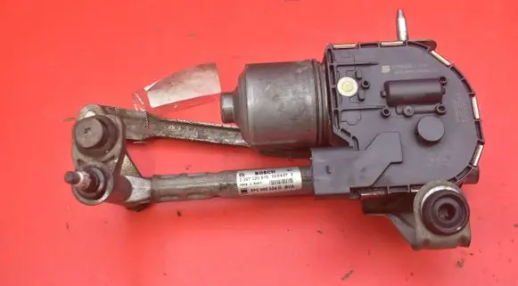 Seat Altea XL Front wiper linkage and motor 5P0955024D