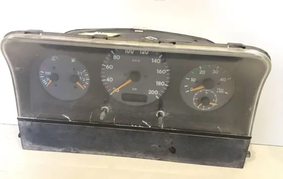 Volkswagen II LT Speedometer (instrument cluster) 2D0919860F