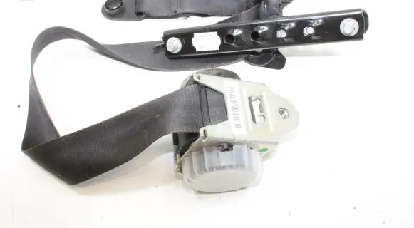 Land Rover Discovery 3 - LR3 Front seatbelt 601119000 EVB500602PMA