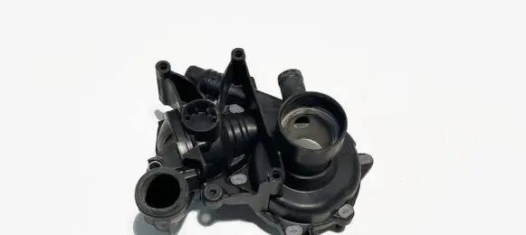 Peugeot 3008 II Water pump 9825002180 27779