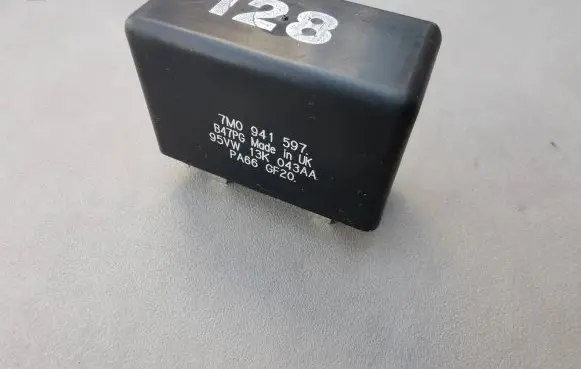 Ford Galaxy Other relay 7M0941597 95VW13K043AA