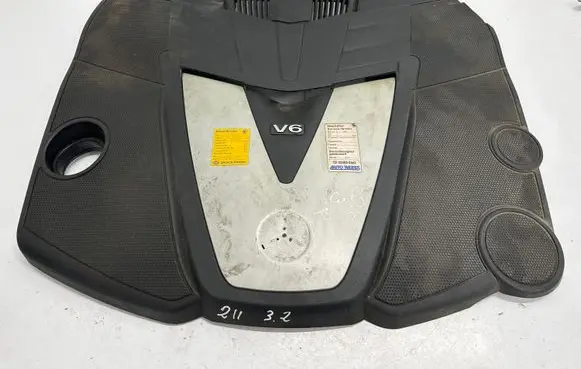 Mercedes-Benz E W211 Engine cover (trim) A6420100167