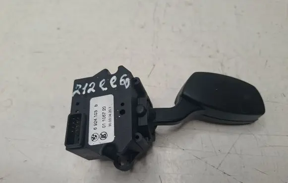 BMW 5 E60 E61 Indicator stalk 6924103 01106720
